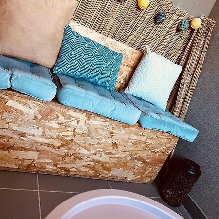 Superbe Studio Avec Place De Parking 阿雅克肖 外观 照片